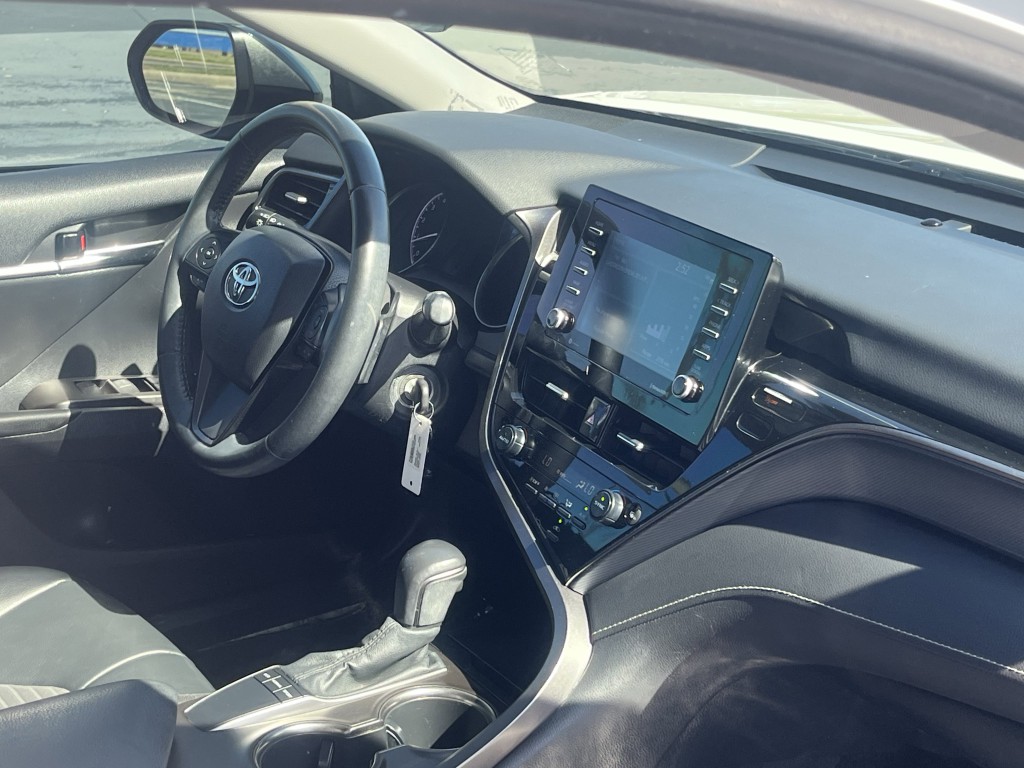 2022 Toyota Camry Image 15