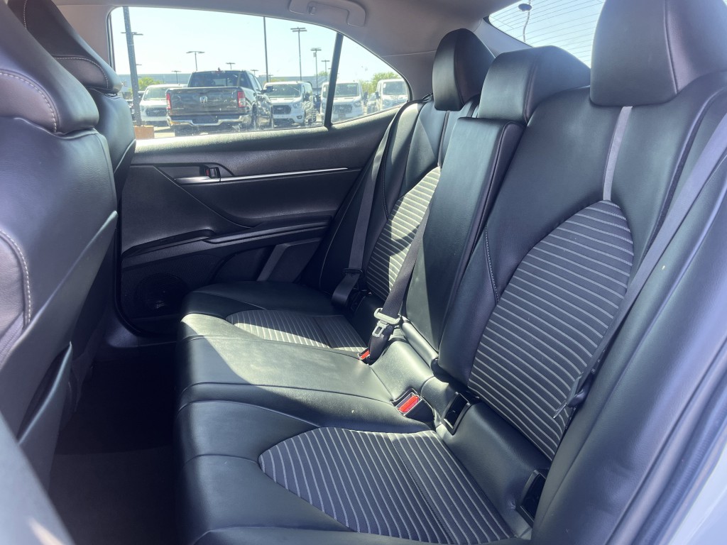 2022 Toyota Camry Image 17