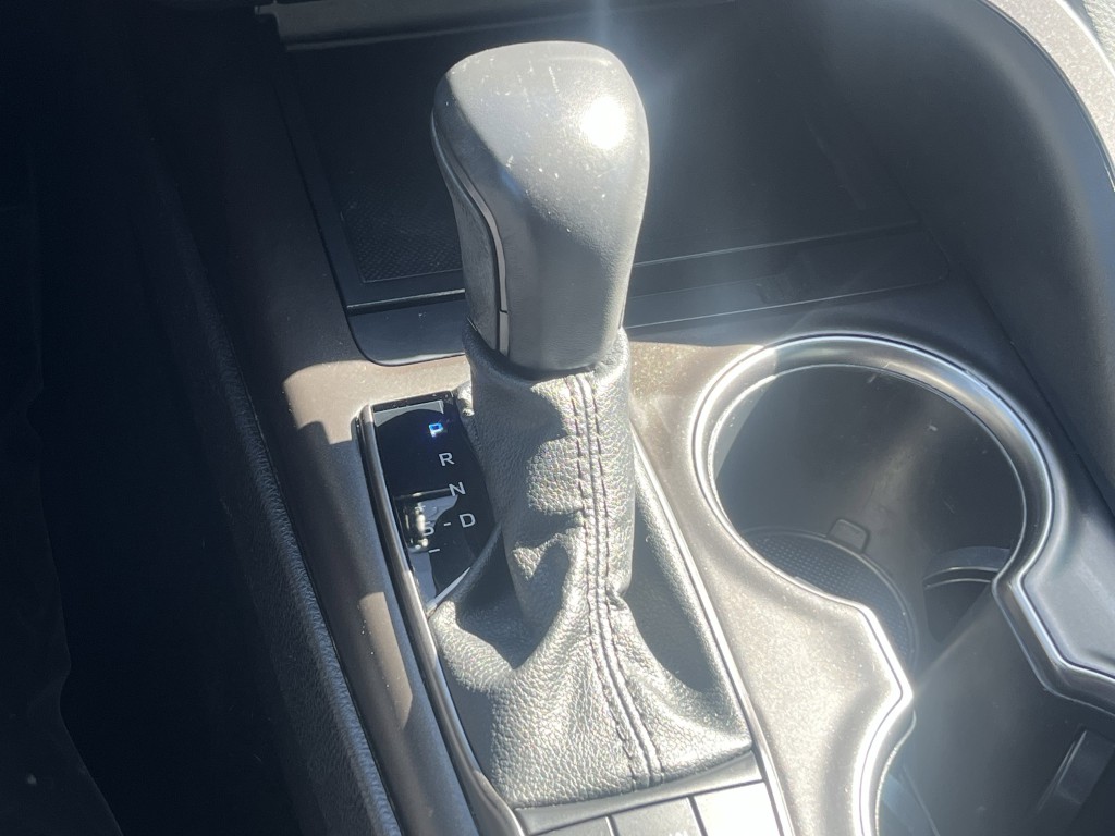 2022 Toyota Camry Image 24