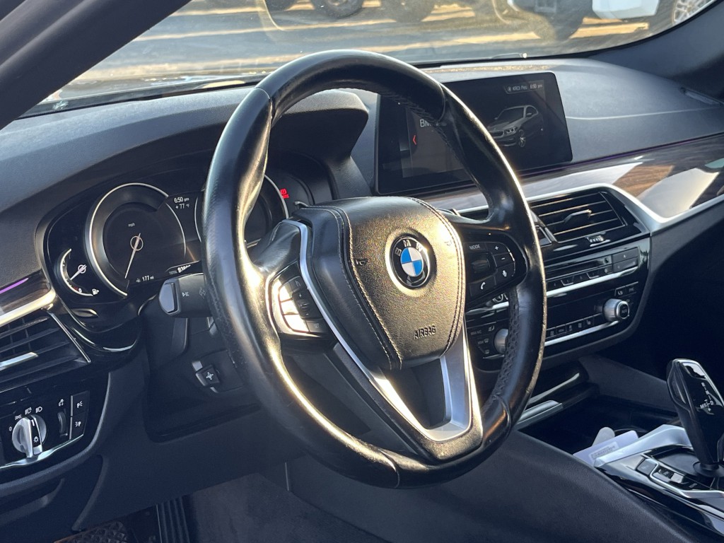 2018 BMW 5 Series Image 14