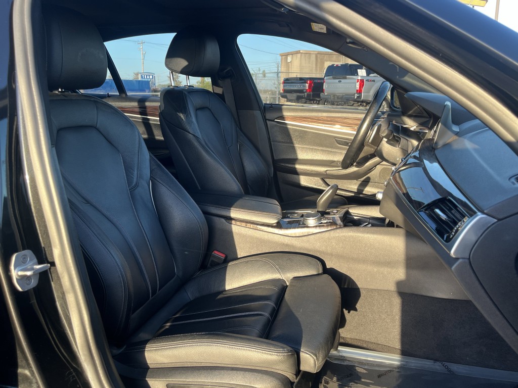 2018 BMW 5 Series Image 17
