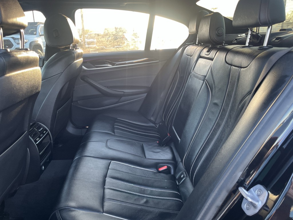 2018 BMW 5 Series Image 18