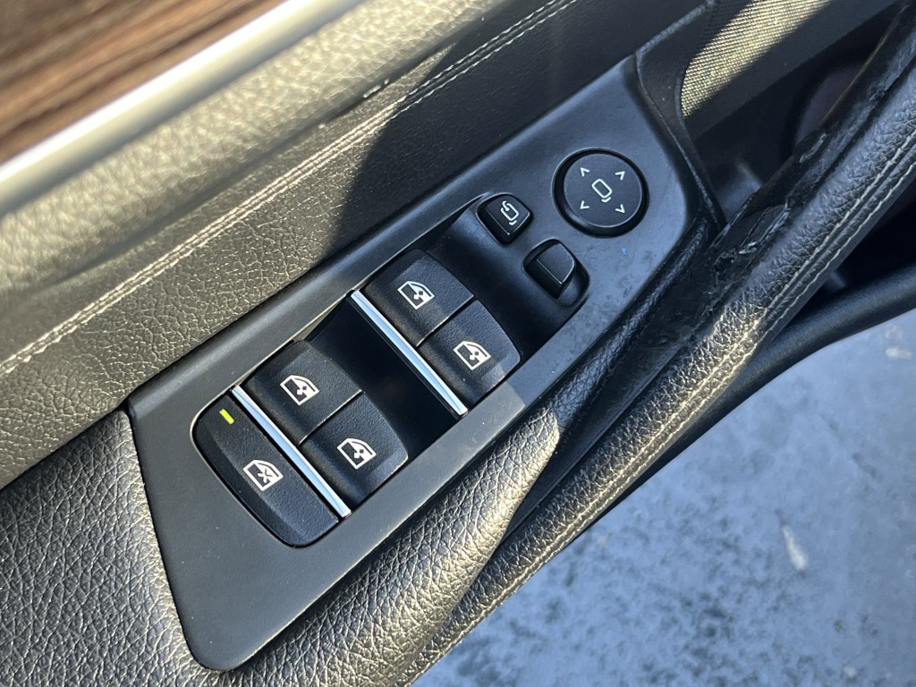 2018 BMW 5 Series Image 20