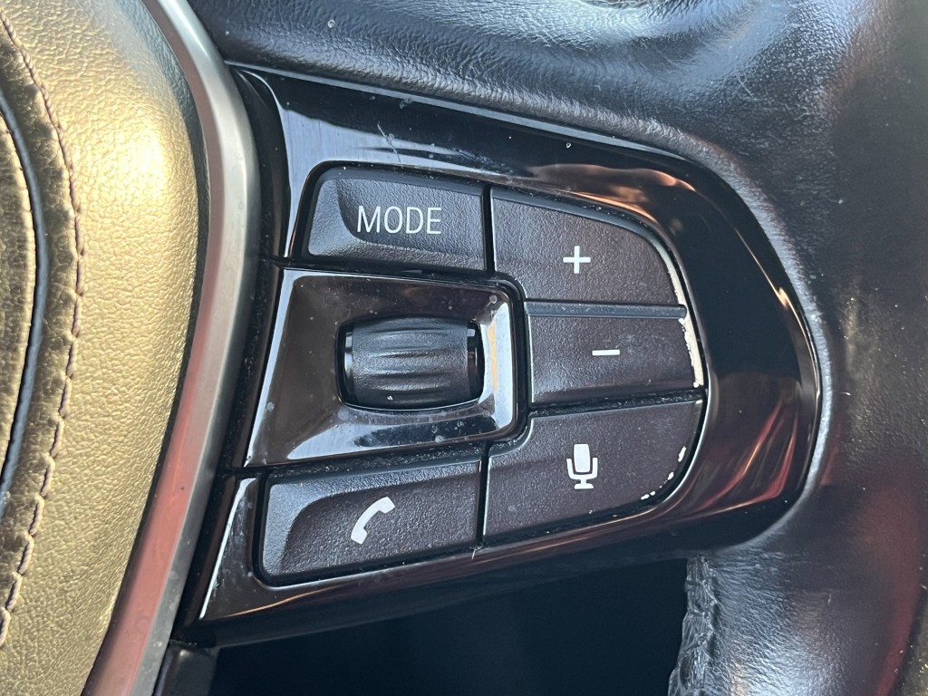 2018 BMW 5 Series Image 23