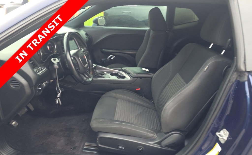 2016 Dodge Challenger Image 8