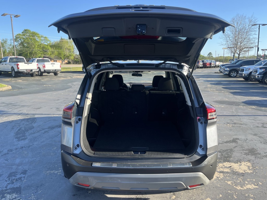 2021 Nissan Rogue Image 11