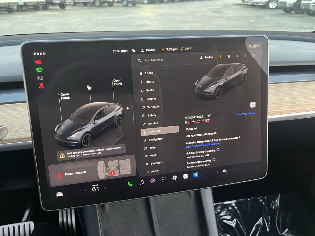 2024 Tesla Model Y Image 21