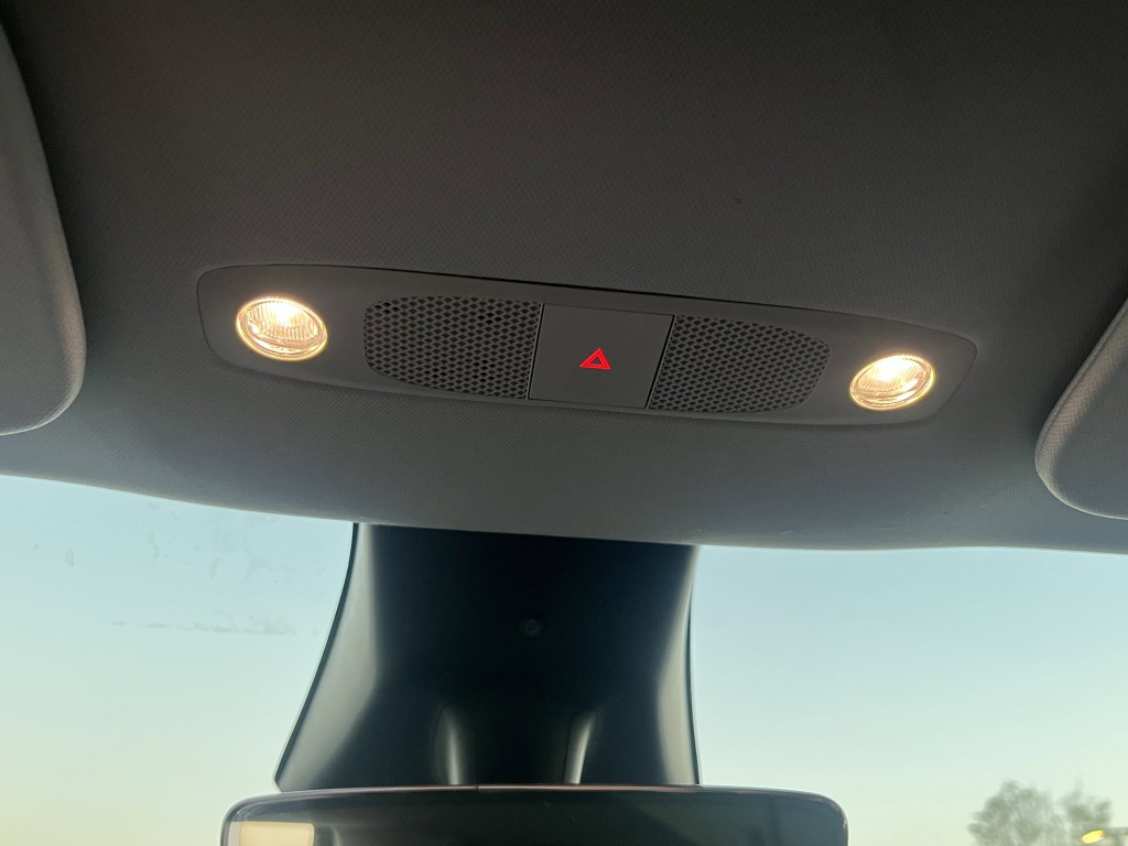 2024 Tesla Model Y Image 24