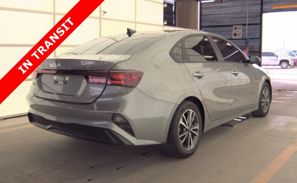 2023 Kia Forte Image 5