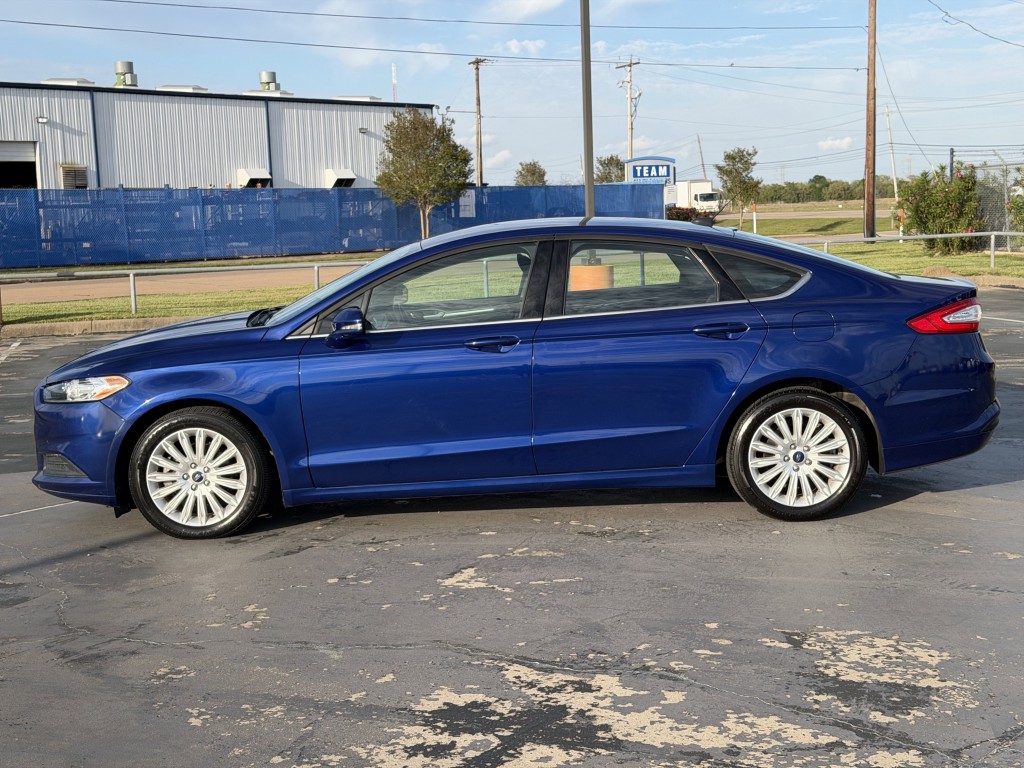 2016 Ford Fusion Image 10
