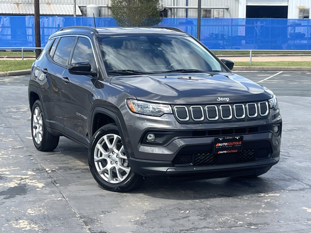 2022 Jeep Compass Image 3