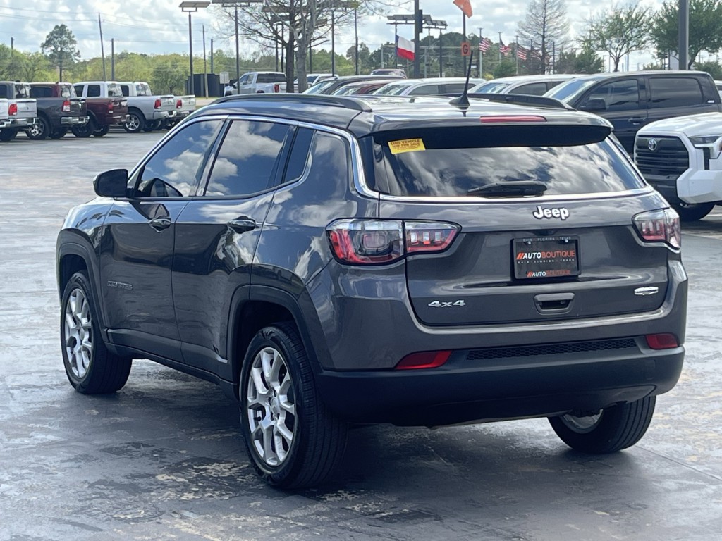 2022 Jeep Compass Image 9