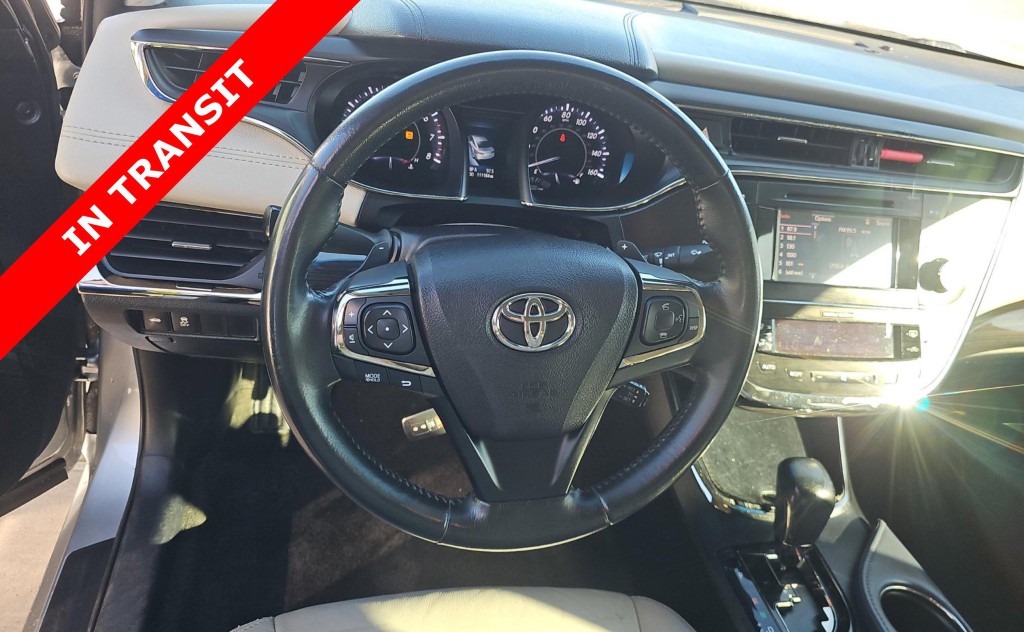 2015 Toyota Avalon Image 8