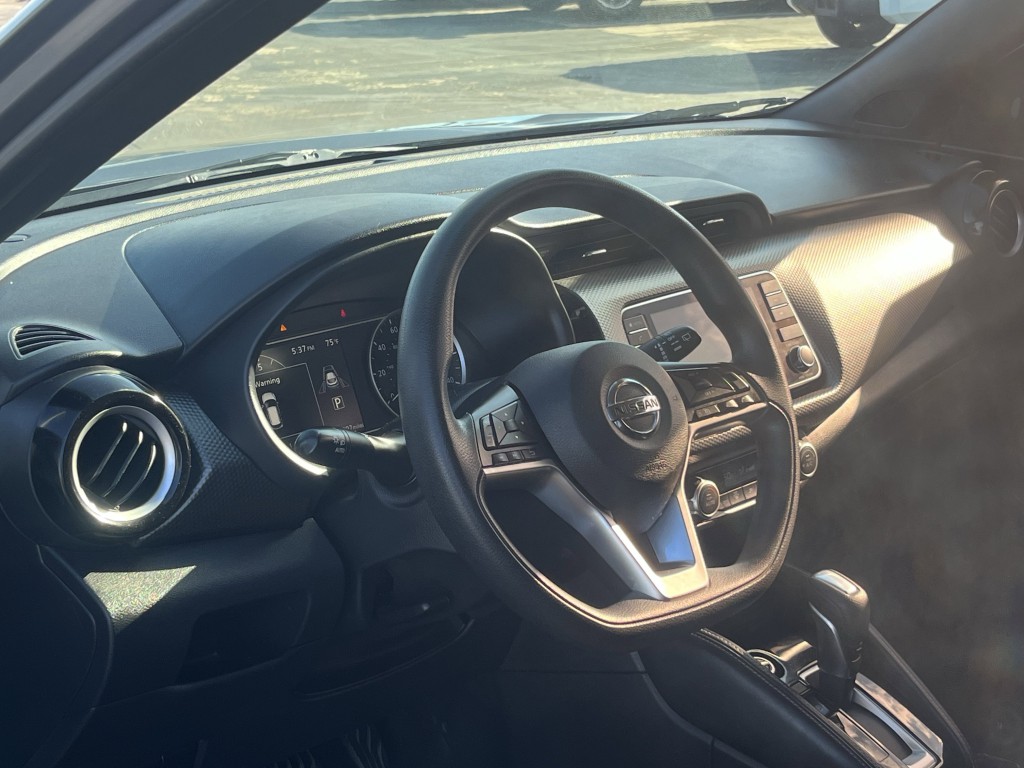 2020 Nissan Kicks Image 14