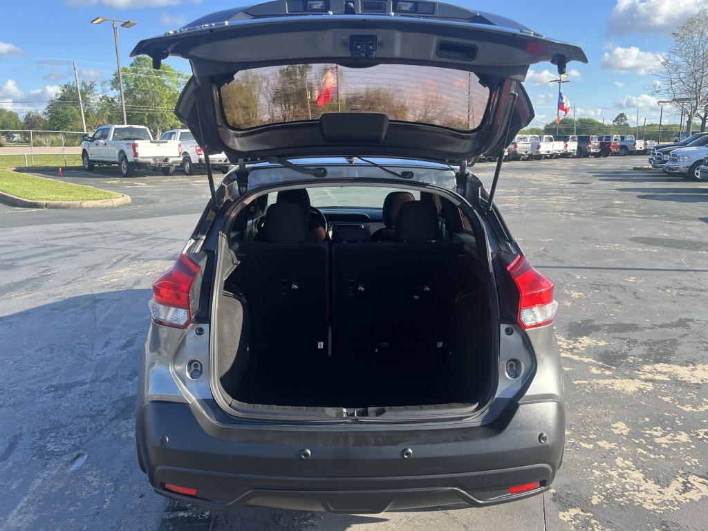 2020 Nissan Kicks Image 12