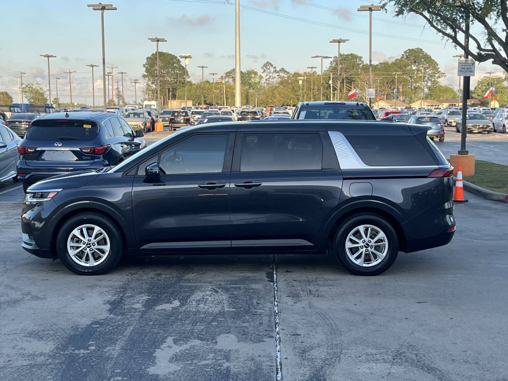 2022 Kia Carnival Image 11