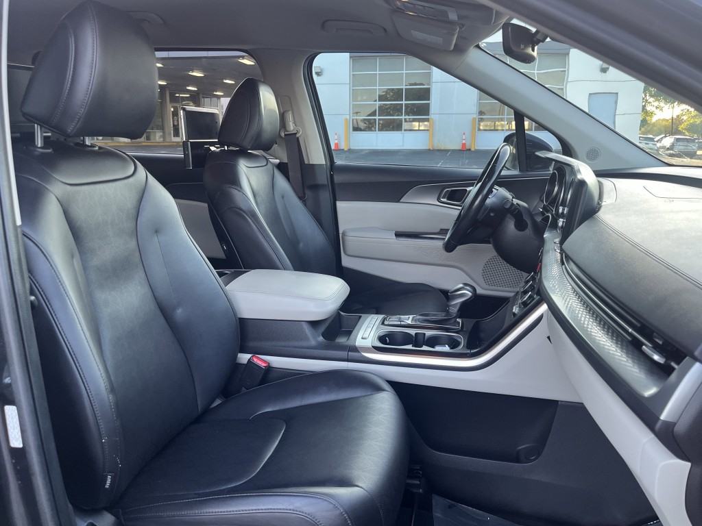 2022 Kia Carnival Image 16