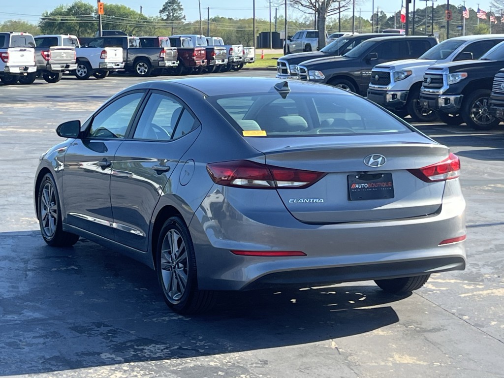 2018 Hyundai Elantra Image 10