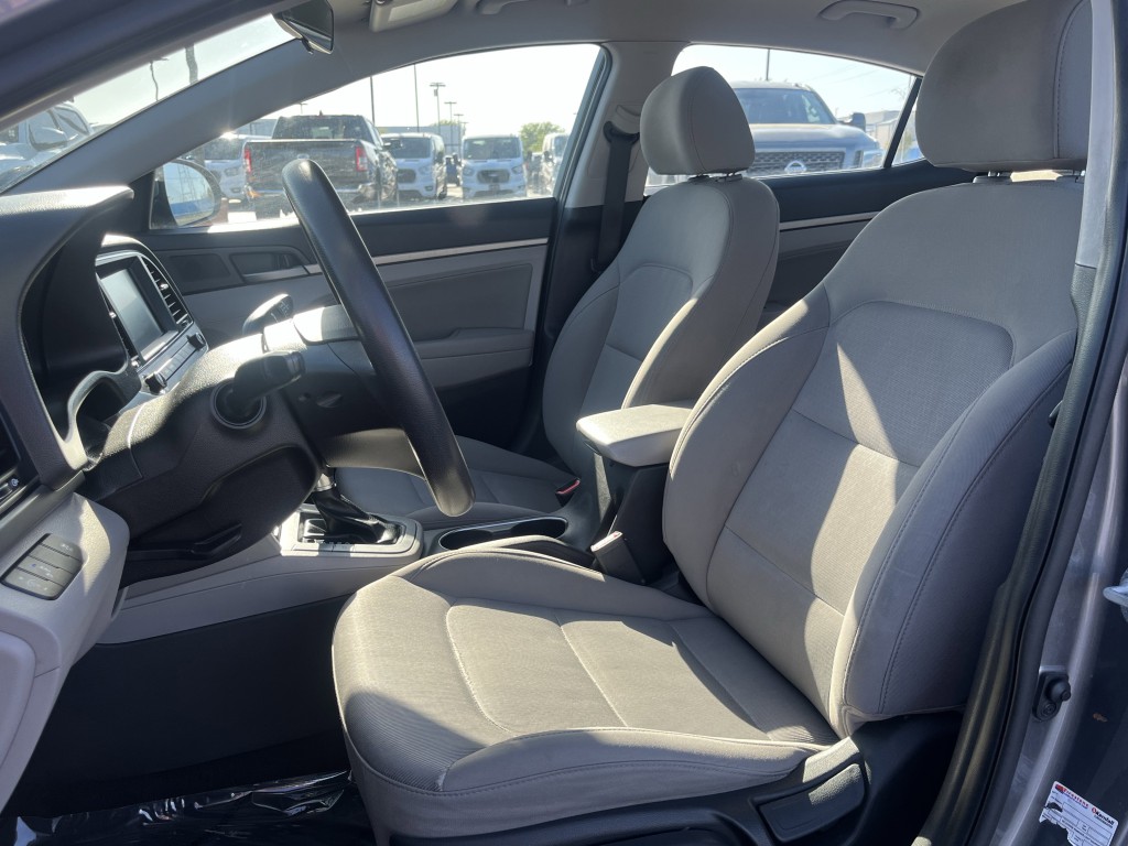 2018 Hyundai Elantra Image 14