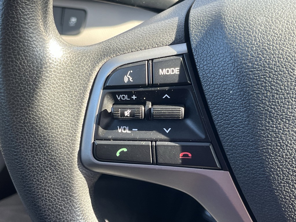 2018 Hyundai Elantra Image 19