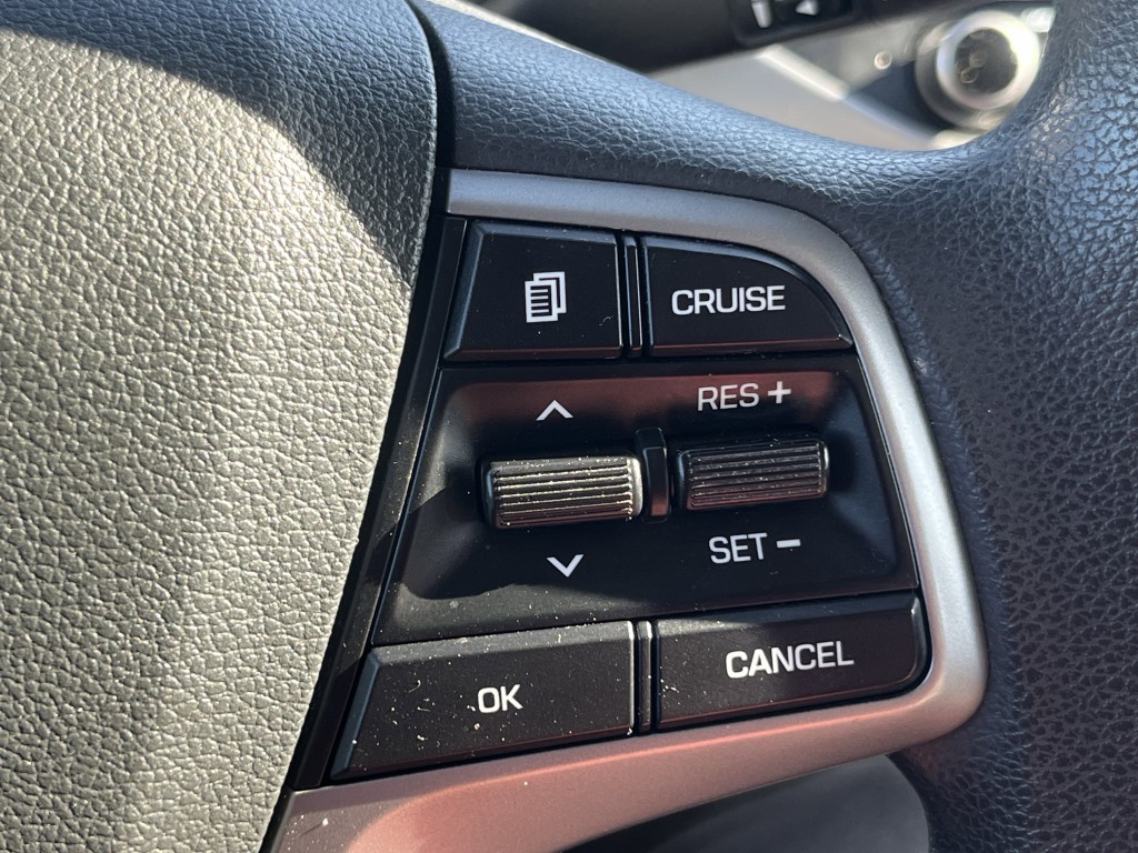 2018 Hyundai Elantra Image 20