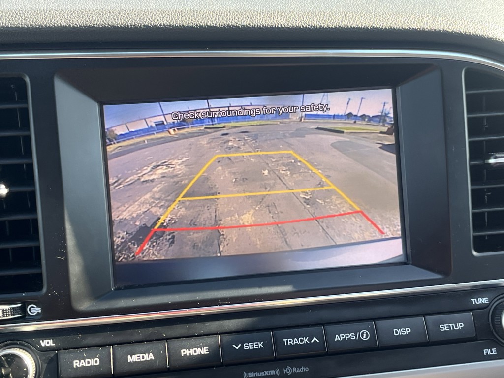 2018 Hyundai Elantra Image 23