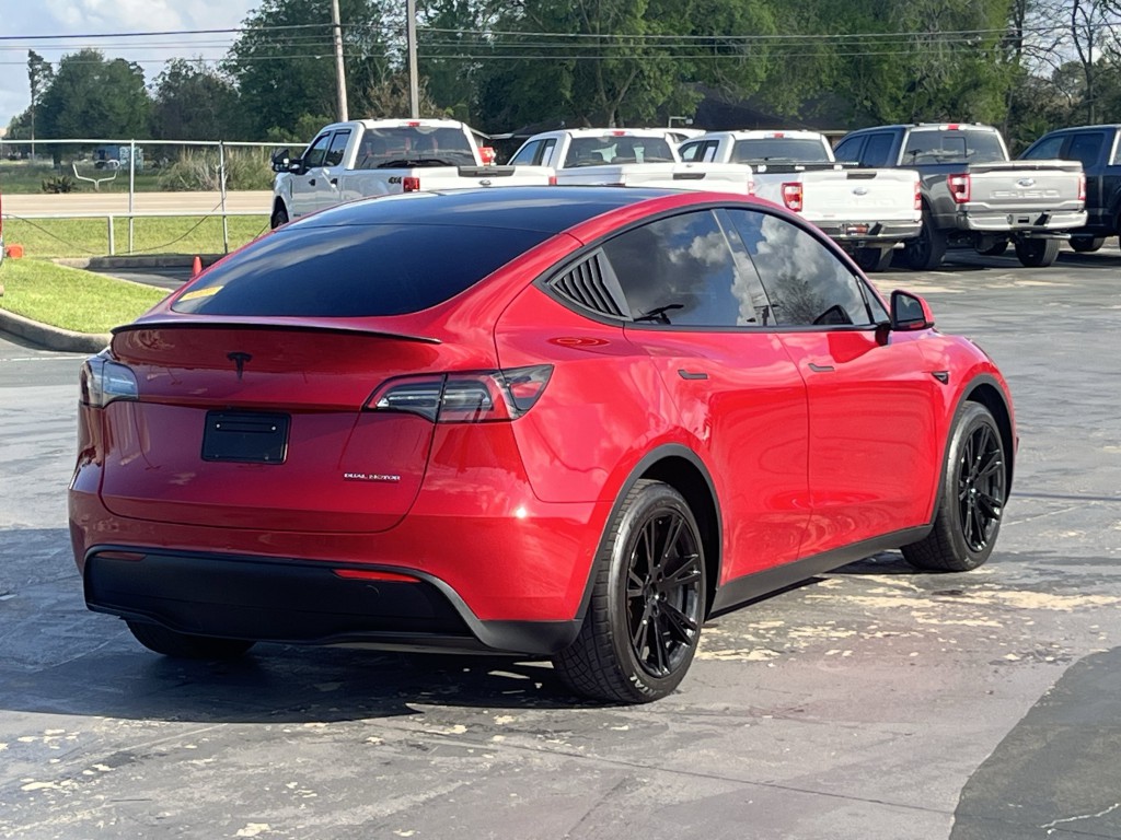 2021 Tesla Model Y Image 8