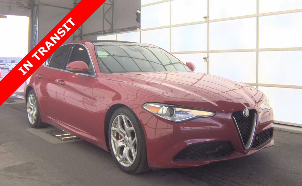 2021 Alfa Romeo Giulia Image 5