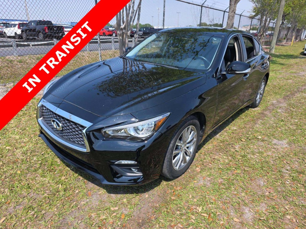 2021 INFINITI Q50 Image 1