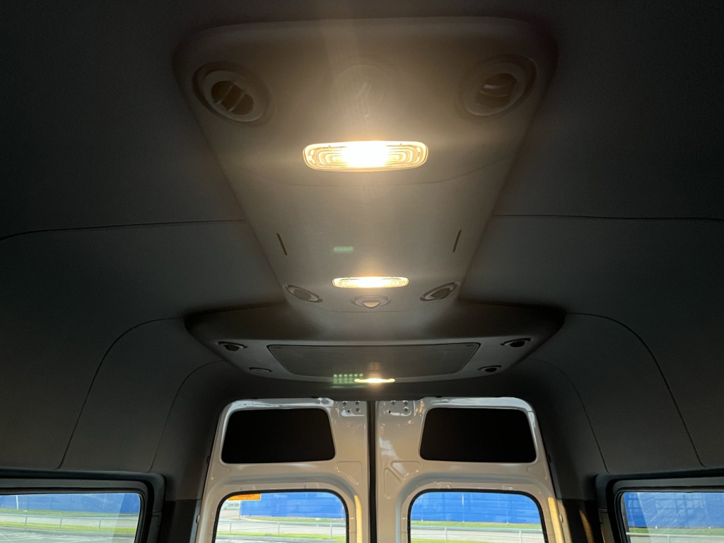 2025 Mercedes-Benz Sprinter Image 24