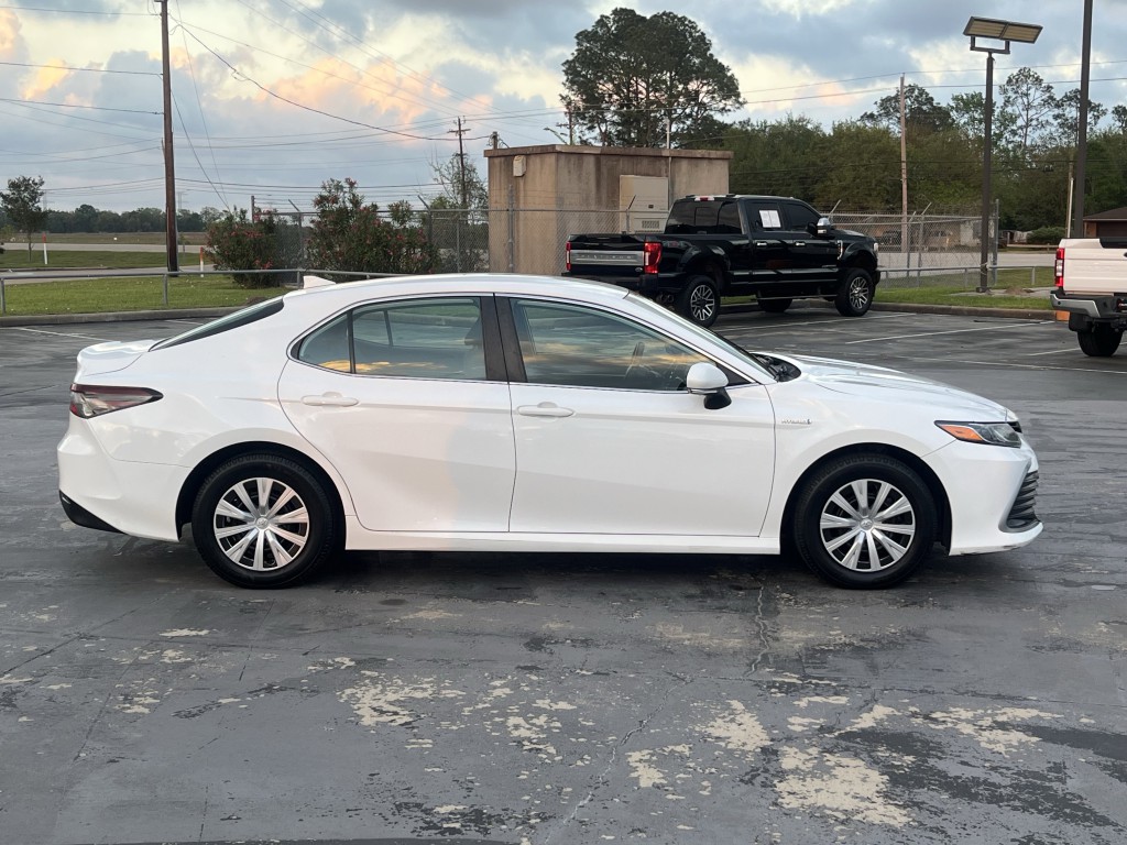 2021 Toyota Camry Image 10
