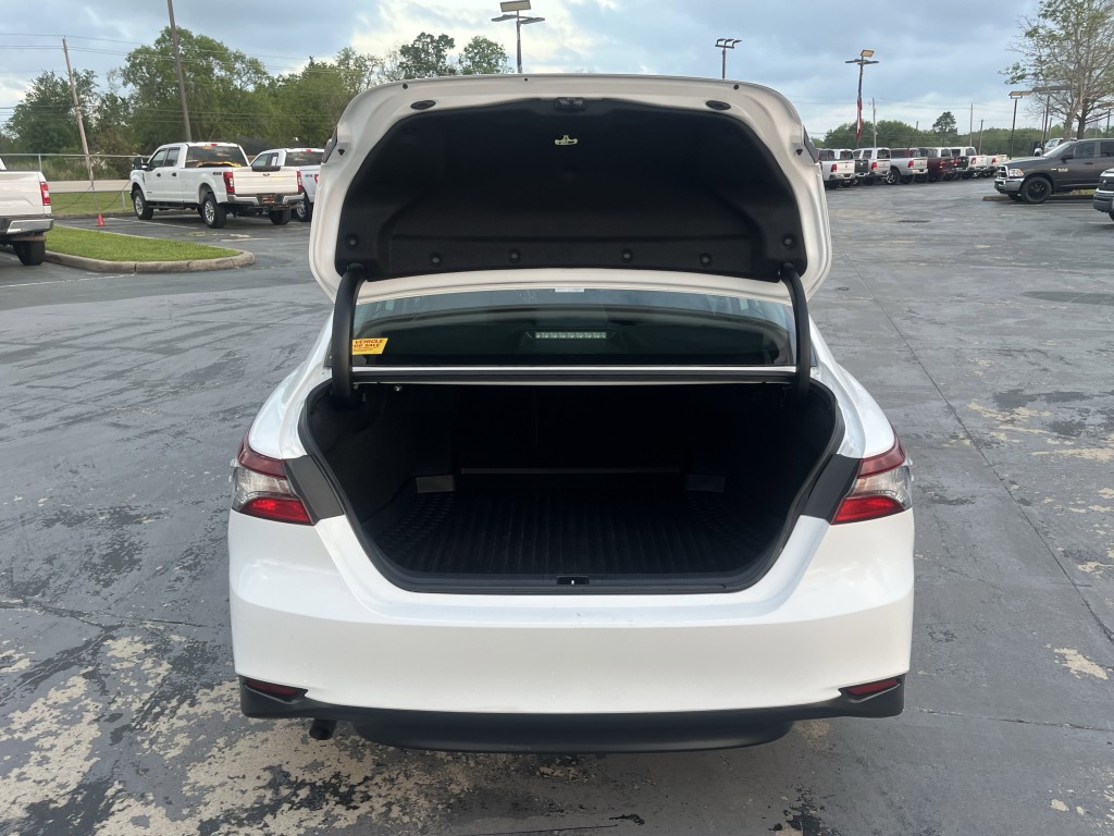 2021 Toyota Camry Image 11