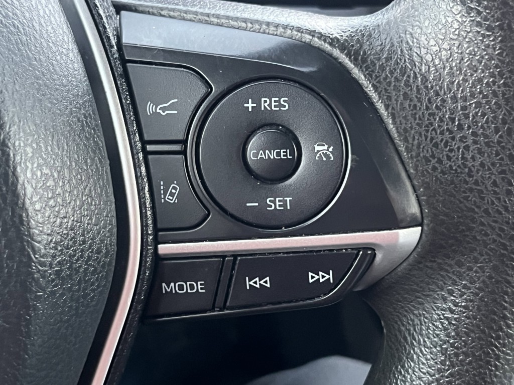 2021 Toyota Camry Image 19