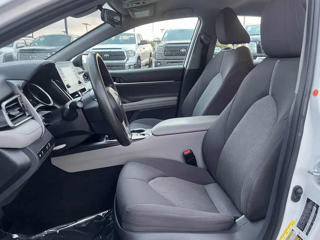 2021 Toyota Camry Image 28