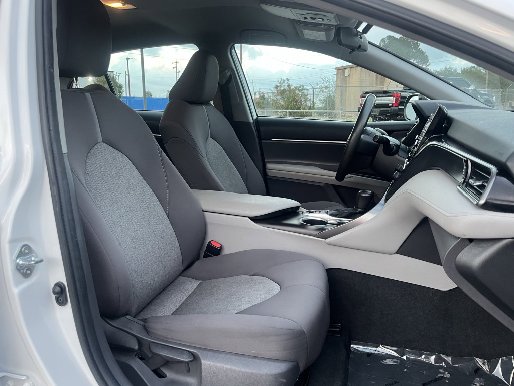 2021 Toyota Camry Image 29