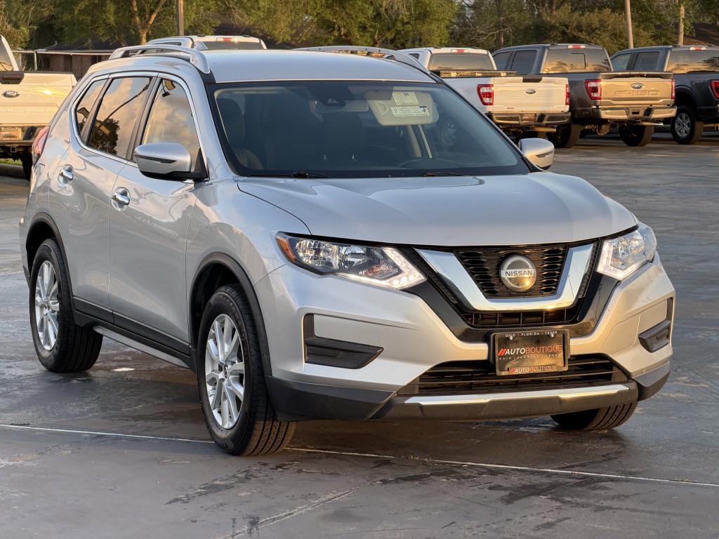 2019 Nissan Rogue Image 3