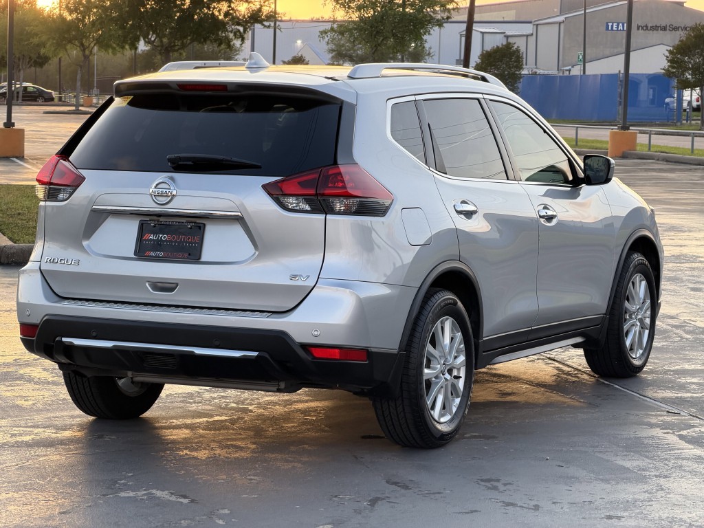 2019 Nissan Rogue Image 8