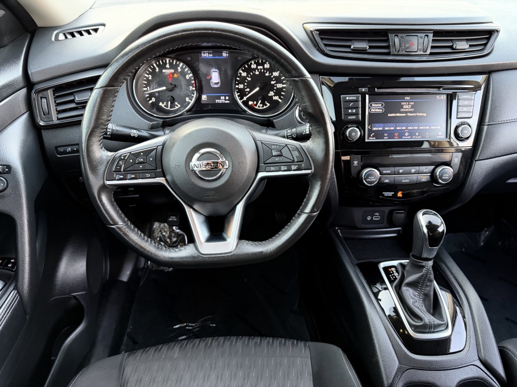 2019 Nissan Rogue Image 13
