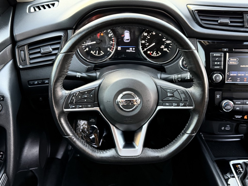 2019 Nissan Rogue Image 14