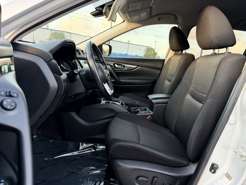 2019 Nissan Rogue Image 23