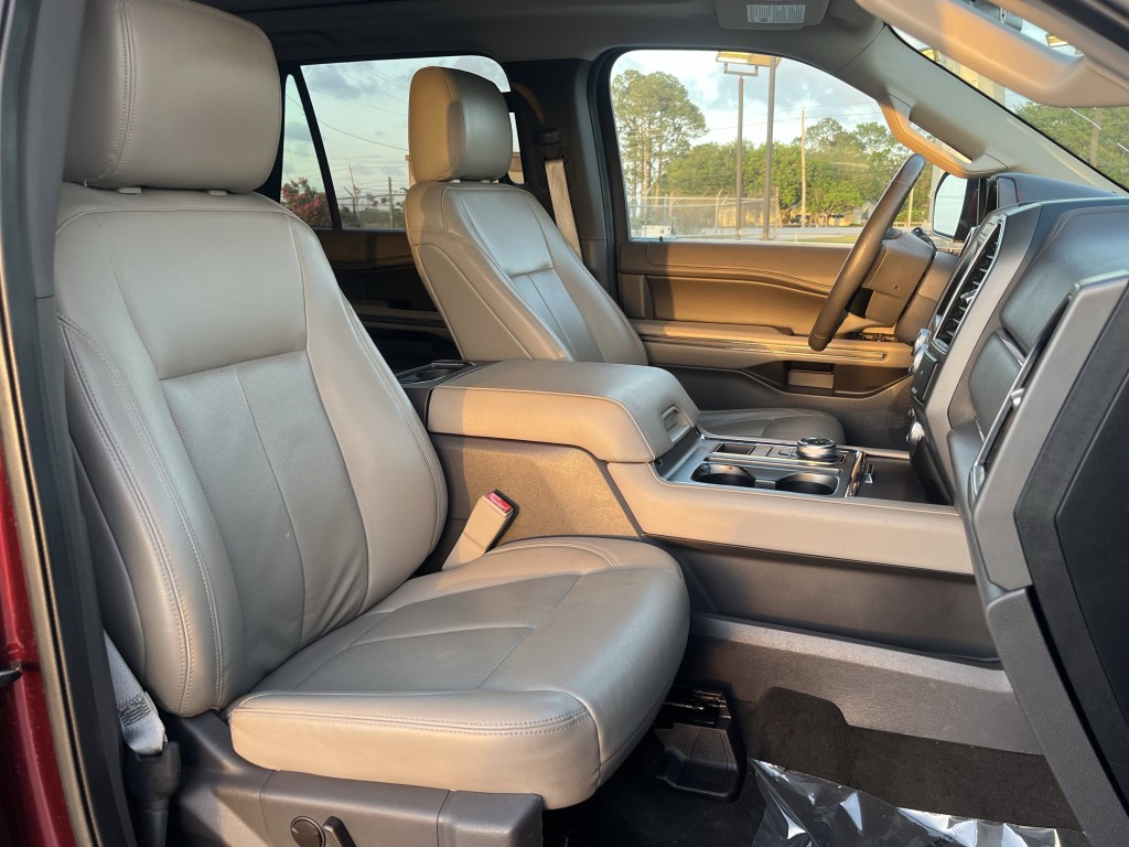 2020 Ford Expedition Image 32