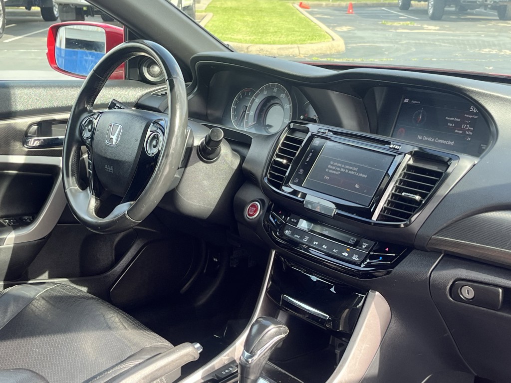 2016 Honda Accord Image 15
