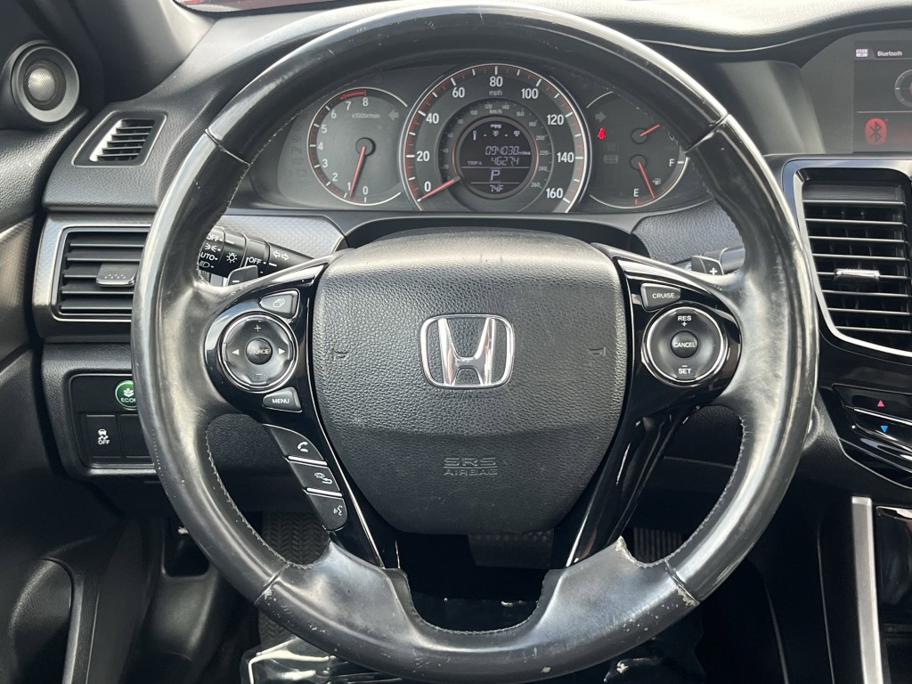 2016 Honda Accord Image 17