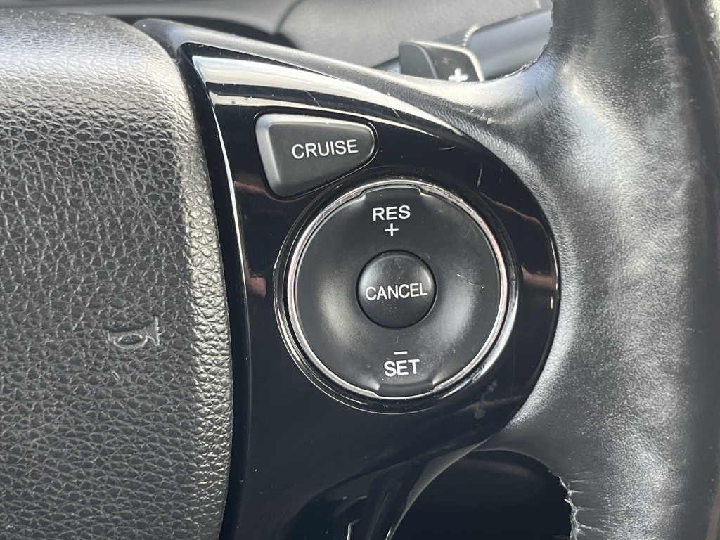 2016 Honda Accord Image 19