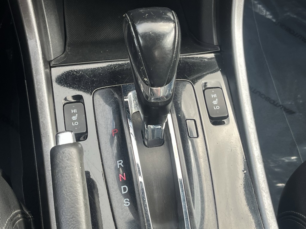 2016 Honda Accord Image 23