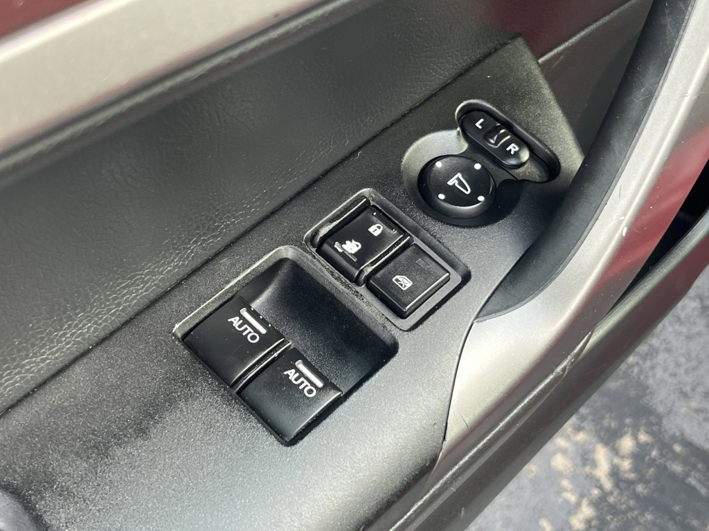 2016 Honda Accord Image 26