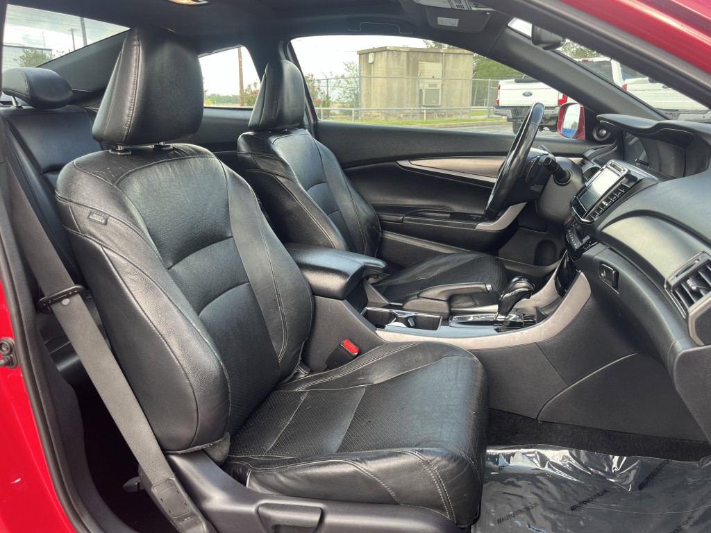 2016 Honda Accord Image 29