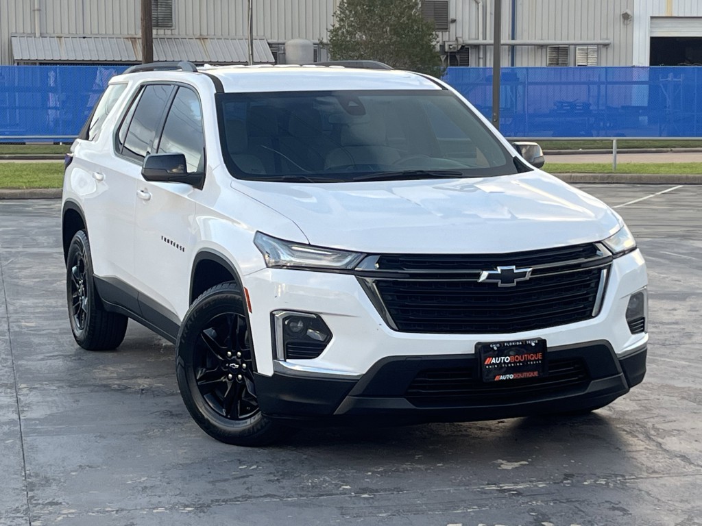 2022 Chevrolet Traverse Image 3