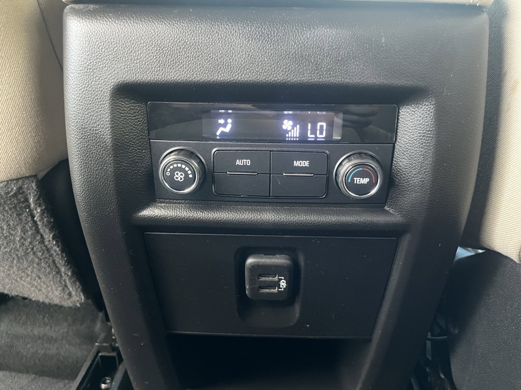 2022 Chevrolet Traverse Image 30