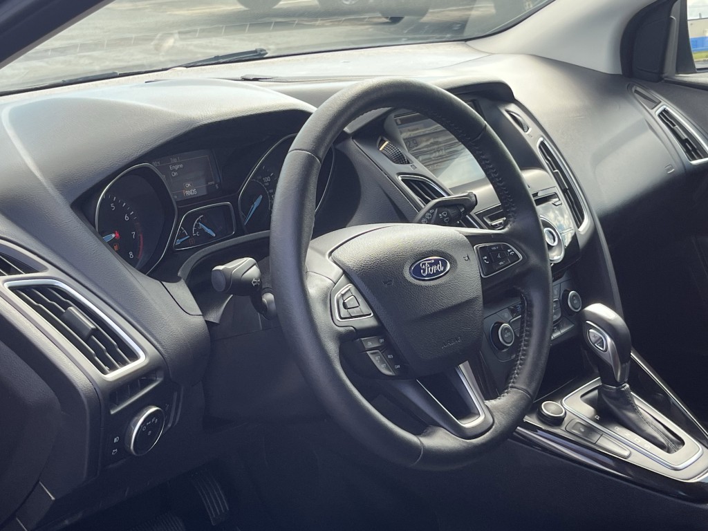 2017 Ford Focus Image 14